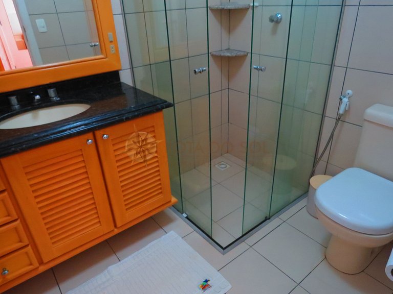 Casa frente mar com piscina no Centro de Bombinhas