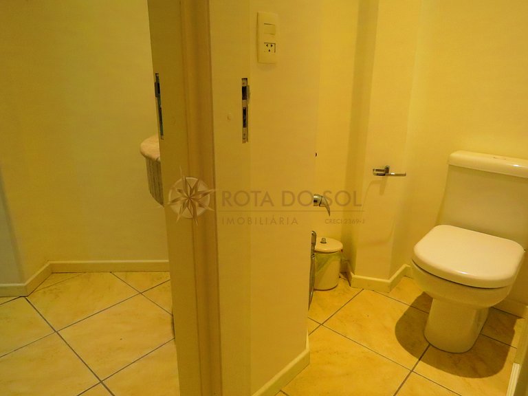Casa frente mar com piscina no Centro de Bombinhas