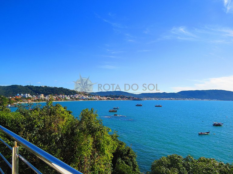 010B - Exclusive Beachfront Triplex in Bombinhas