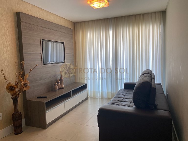 Apartamento para alugar em Bombinhas com piscina e vista mar