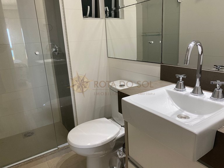 Apartamento para alugar em Bombinhas com piscina e vista mar