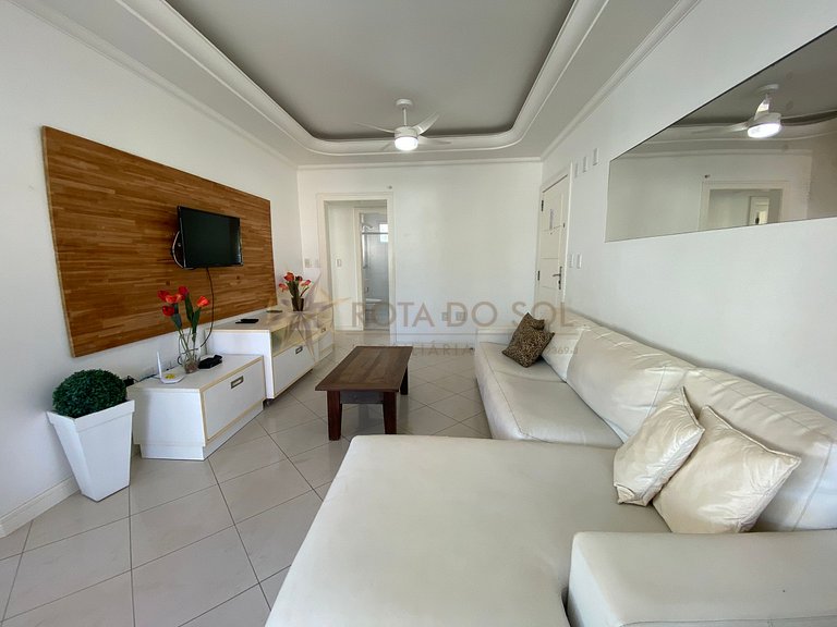Apartamento com piscina para aluguel em Bombinhas frente mar