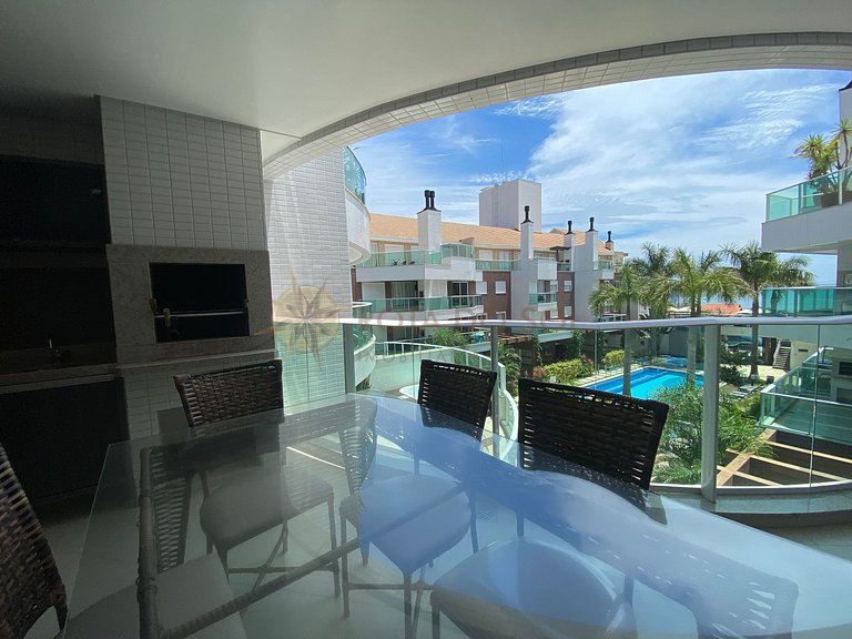 Apartamento com piscina no Centro de Bombinhas Boulevard