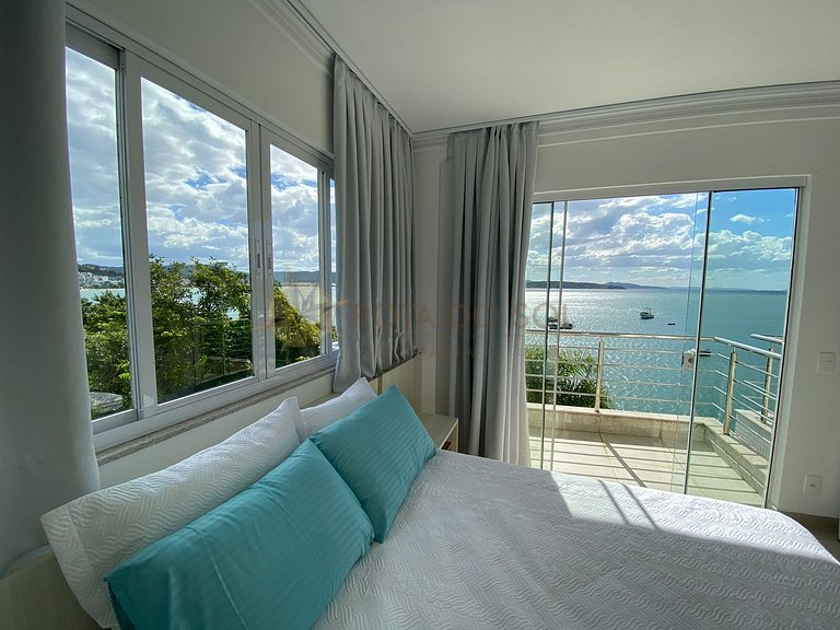 010B - Exclusive Beachfront Triplex in Bombinhas