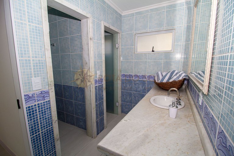 Casa beira mar no Centro de Bombinhas para 16 pessoas