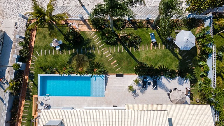 Casa beira mar no Centro de Bombinhas para 16 pessoas