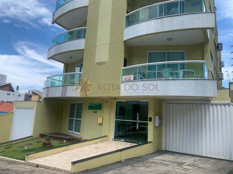 Imóvel com diária econômica na praia de Bombinhas.