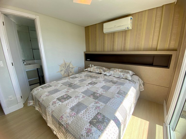Apartamento para alugar em Bombinhas com piscina e vista mar