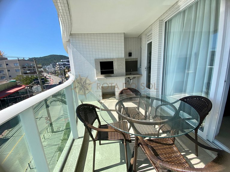 Apartamento para alugar em Bombinhas com piscina e vista mar