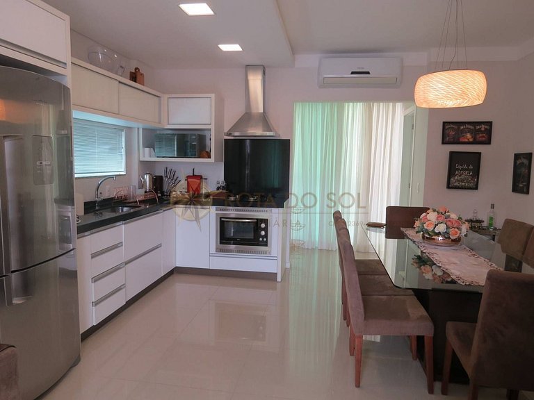 Cobertura duplex com suítes, 02 vagas, com jacuzzi Bombinhas