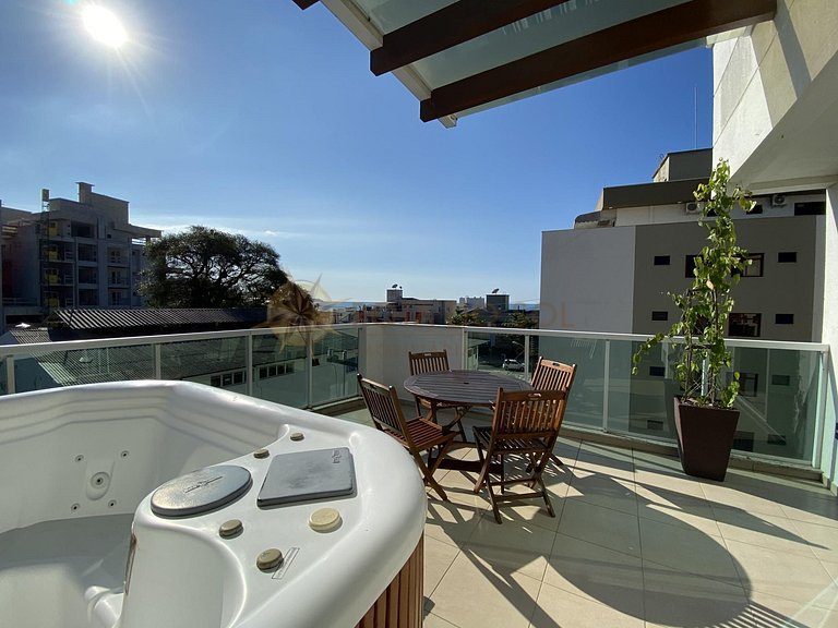 Cobertura duplex com suítes, 02 vagas, com jacuzzi Bombinhas