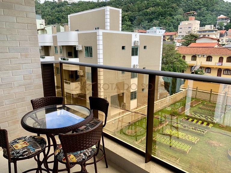 Apartamento com piscina para locação em Bombinhas