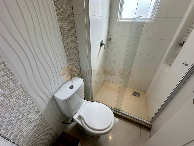 Apartamento com piscina e jacuzzis no Centro de Bombinhas.
