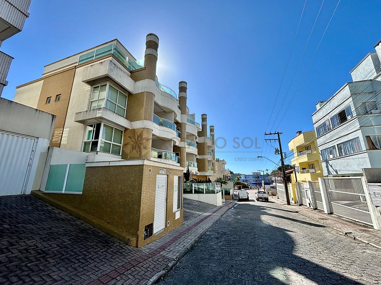 Apartamento para alugar com banheira e vista mar Bombinhas.