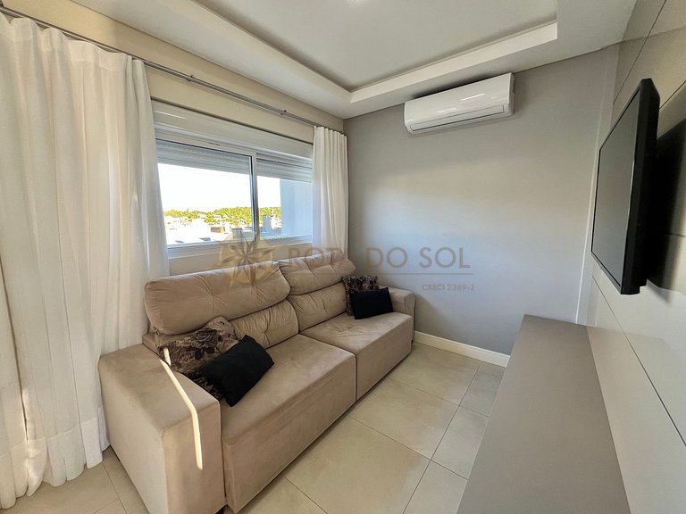 Exclusiva Cobertura Duplex a Poucos metros do Mar em SC