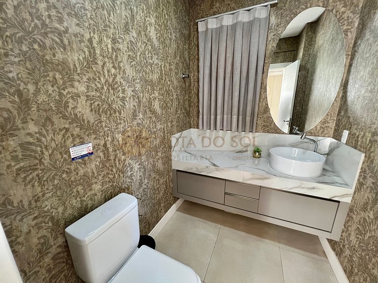 Exclusiva Cobertura Duplex a Poucos metros do Mar em SC