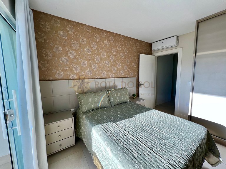 Exclusiva Cobertura Duplex a Poucos metros do Mar em SC