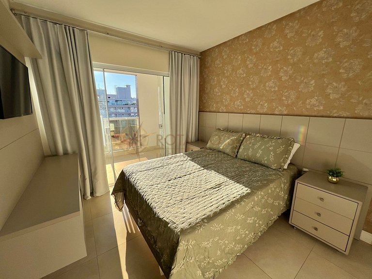 Exclusiva Cobertura Duplex a Poucos metros do Mar em SC