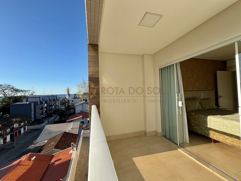 Exclusiva Cobertura Duplex a Poucos metros do Mar em SC