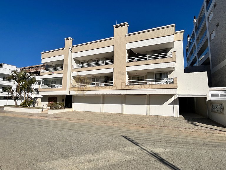 Aproveite Mariscal: Apartamento a 100m do Mar com Conforto e