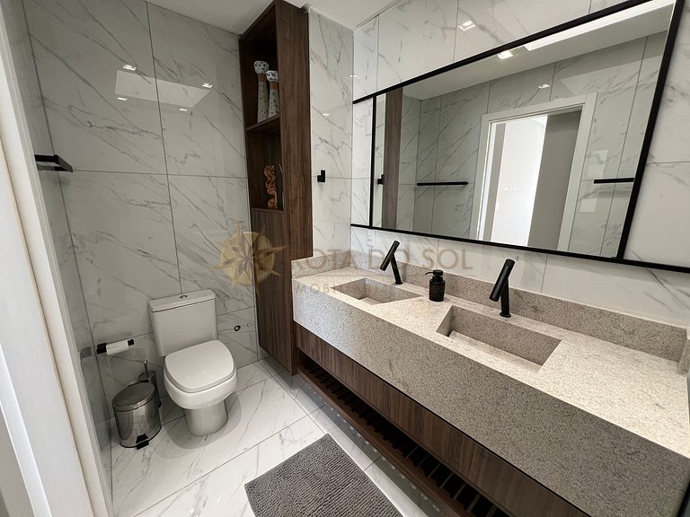 Cod. 105 - Cobertura para 8 pessoas em Bombinhas com Jacuzzi