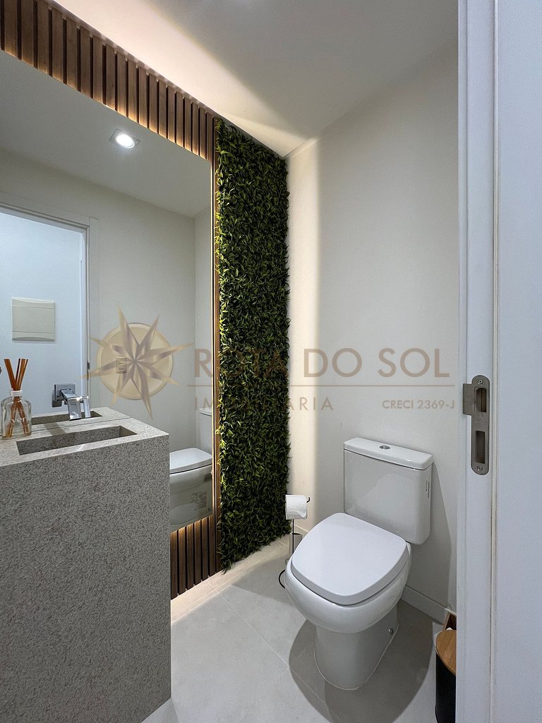 Cod. 105 - Cobertura para 8 pessoas em Bombinhas com Jacuzzi