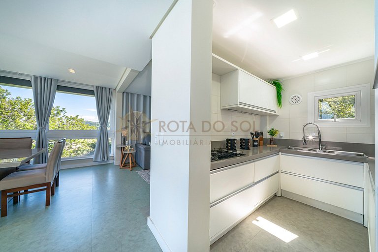 Tríplex com vista mar e piscina privativa para 12 pessoas.