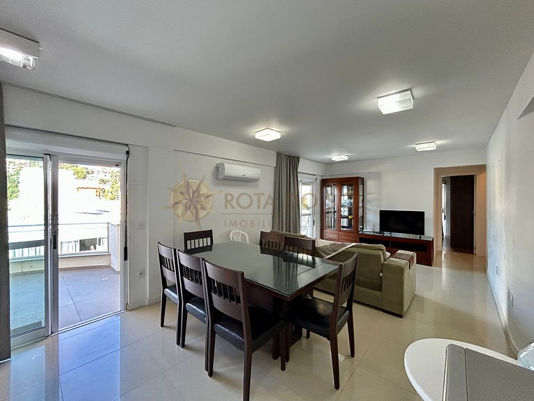 Apartamento para alugar com banheira e vista mar Bombinhas.