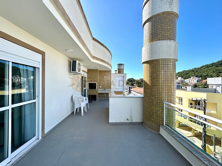 Apartamento para alugar com banheira e vista mar Bombinhas.