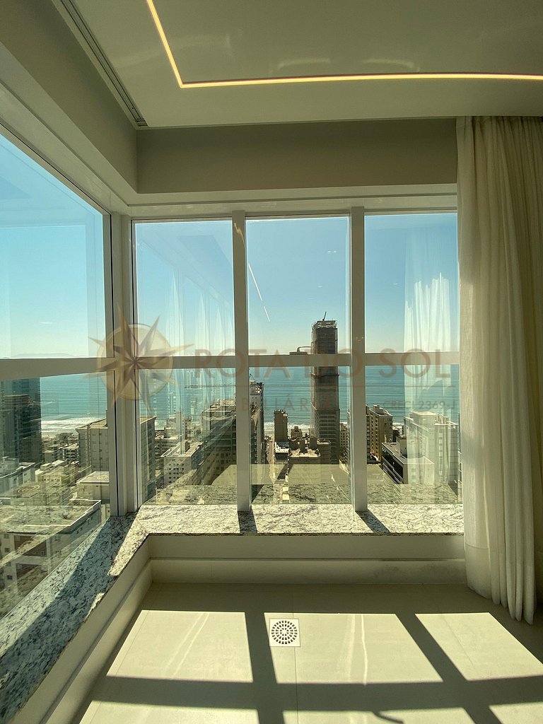 Apartamento para alguel de temporada em Meia Praia - Itapema