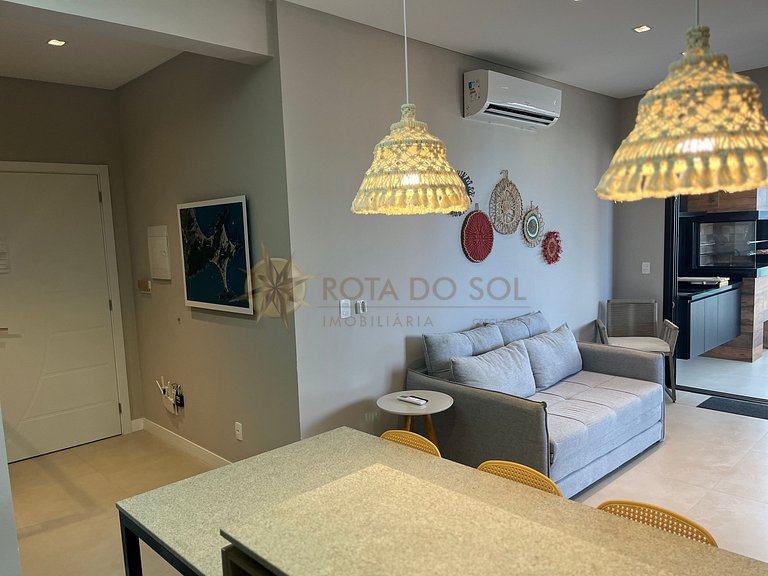 Onde o conforto encontra o mar: Cobertura em Bombinhas.
