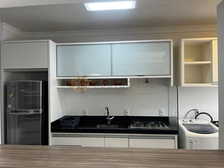 Apartamento com piscina e vista mar para alugar em Bombinhas
