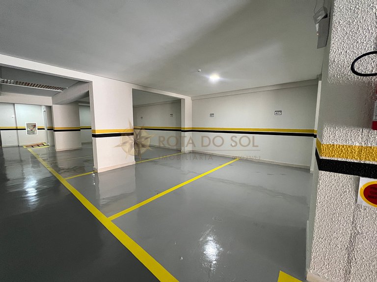 Cobertura com jacuzzi e churrasqueira a poucos passos do mar