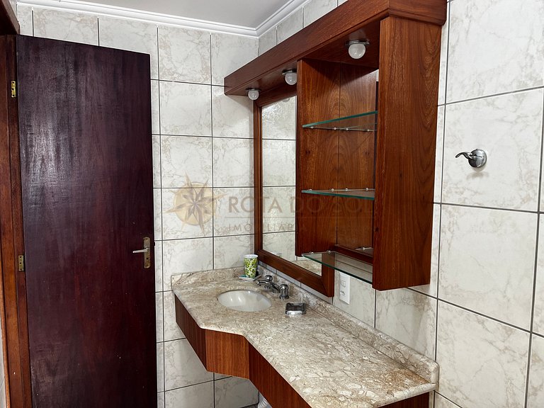 Para curtir Bombinhas a pé! Apartamento no Bahia Azul.
