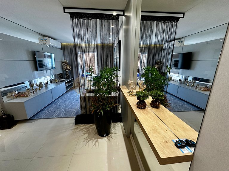 Sua Melhor Estadia em Bombinhas! Cobertura para 8 pessoas.