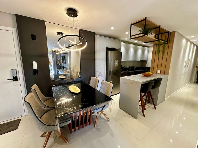 Sua Melhor Estadia em Bombinhas! Cobertura para 8 pessoas.