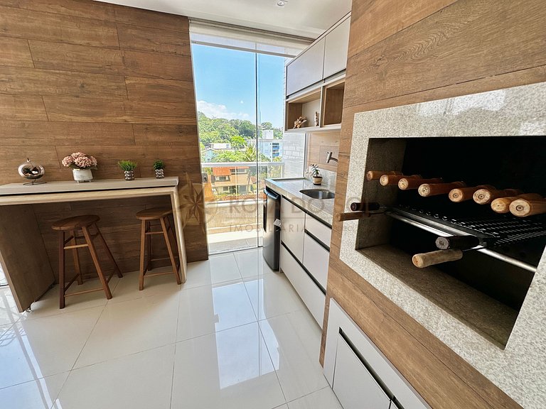 Sua Melhor Estadia em Bombinhas! Cobertura para 8 pessoas.