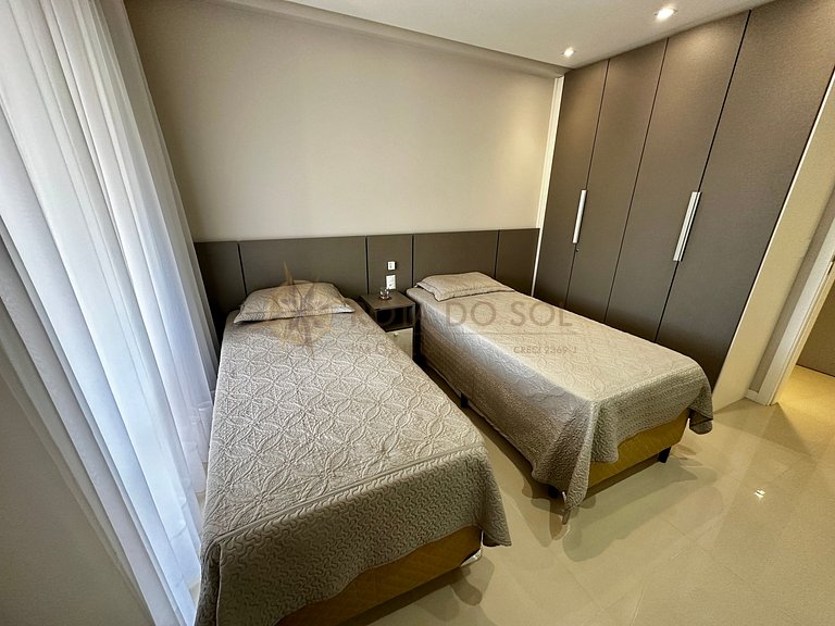 Sua Melhor Estadia em Bombinhas! Cobertura para 8 pessoas.