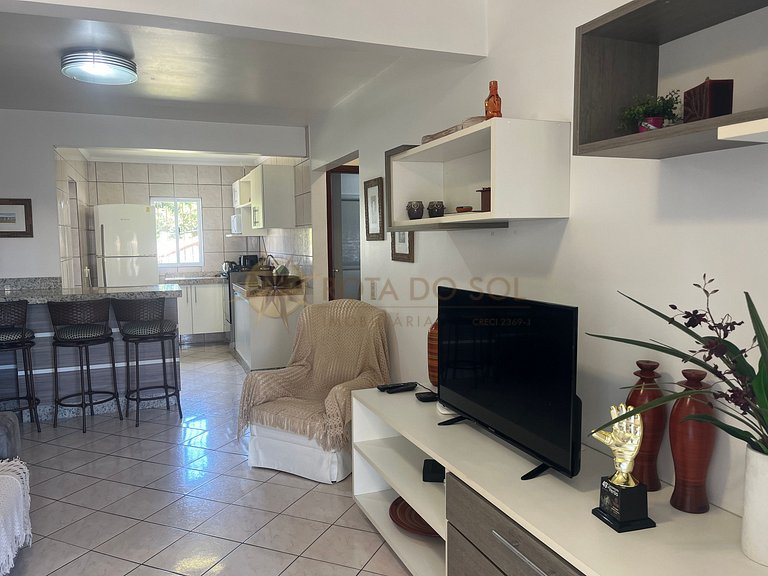 Apartamento com excelente localização em Bombinhas.