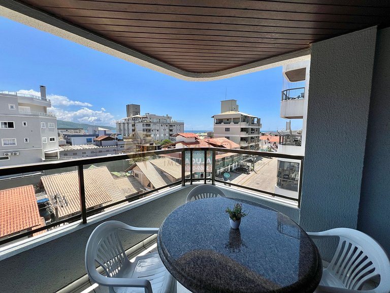 Apartamento com diária econômica na praia de Bombinhas - SC