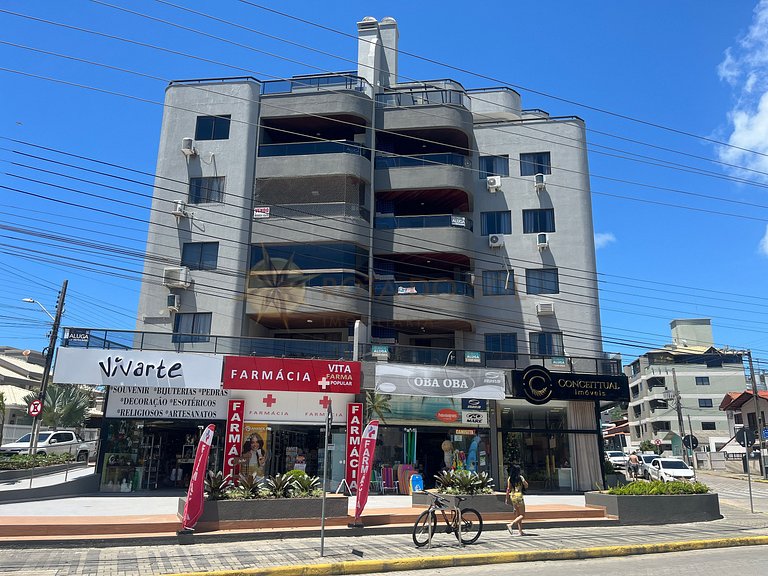 Linda cobertura com jacuzzi à poucos metros do mar!