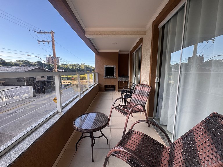 101 - Apartamento completo em Bombas - SC