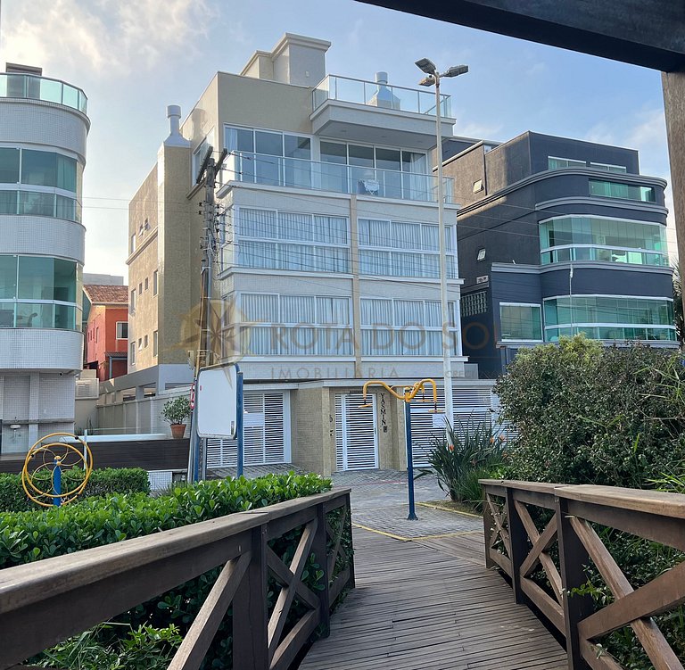 077D - Apartamento de 2 quartos com vista para o mar em Quat
