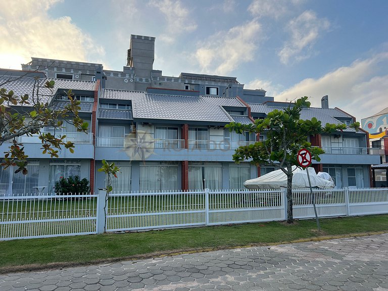 Casa frente mar em 4 Ilhas-Bombinhas