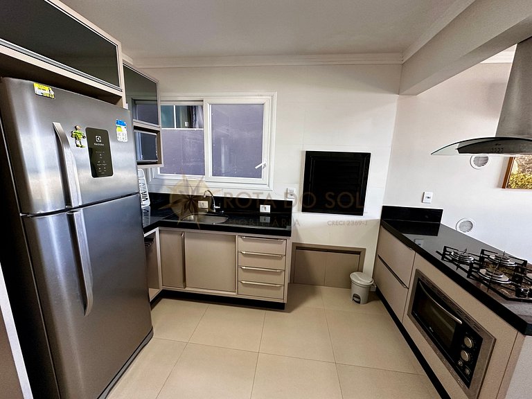 Apartamento de 2 quartos com vista para o mar em Quatro Ilha