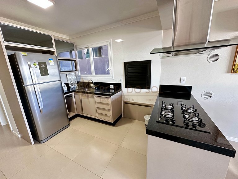 Apartamento de 2 quartos com vista para o mar em Quatro Ilha