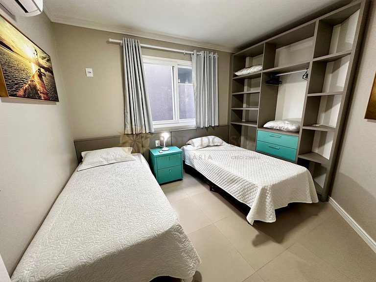 Apartamento de 2 quartos com vista para o mar em Quatro Ilha