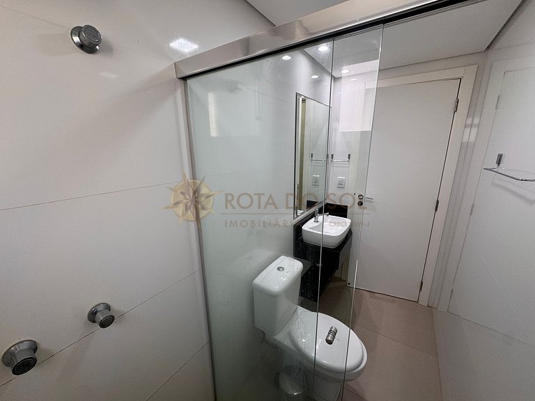 077D - Apartamento de 2 quartos com vista para o mar em Quat