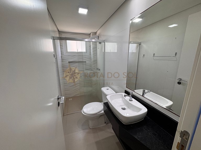 077D - Apartamento de 2 quartos com vista para o mar em Quat