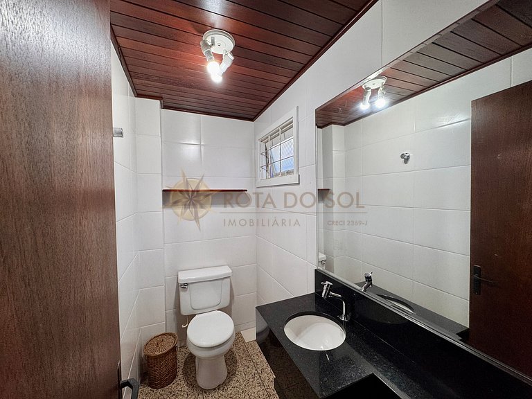 Casa em condomínio de frente para a praia de Quatro Ilhas, e